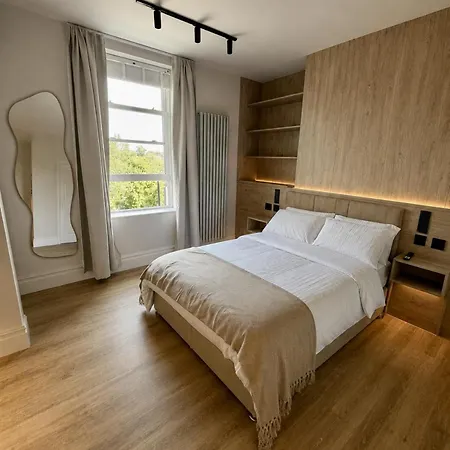 East Parade Collection, Opaz House Flat 4 Harrogate