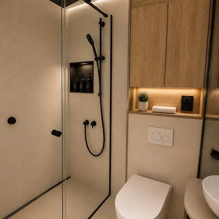 East Parade Collection, Opaz House Flat 4 *