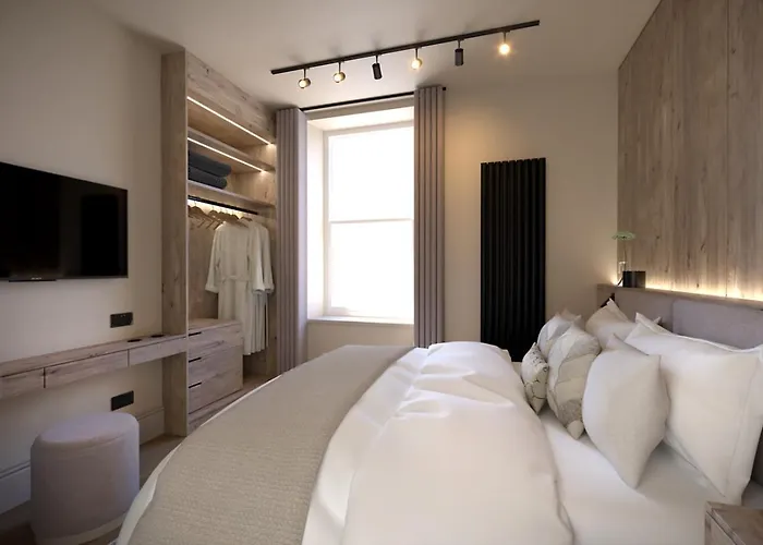 East Parade Collection, Opaz House Flat 4 Apartament